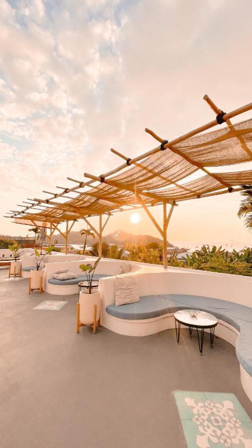 Seaesta Komodo Hostel & Hotel Лабуан Баджо Екстериор снимка